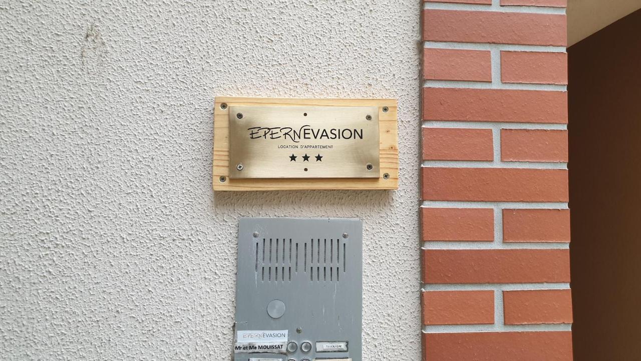 Epernevasion Apartment Еперне Екстериор снимка